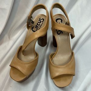 Circus by Sam Edelman Cosmo Tan Platform Heels, size 8